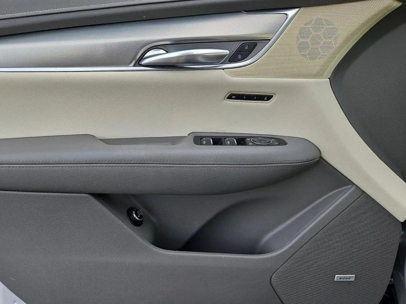 2019 Cadillac XT5 - Image 12 of 12