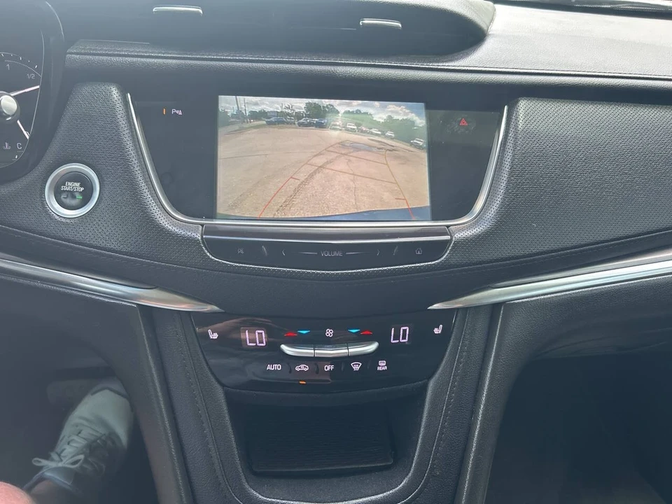 2019 Cadillac XT5 - Image 10 of 21