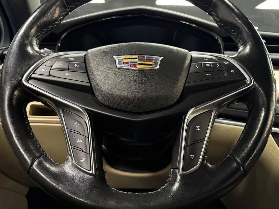2019 Cadillac XT5 - Image 23 of 31