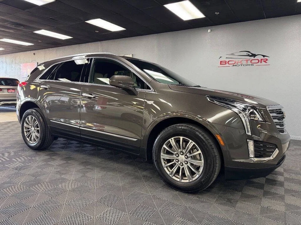 2019 Cadillac XT5 - Image 2 of 31
