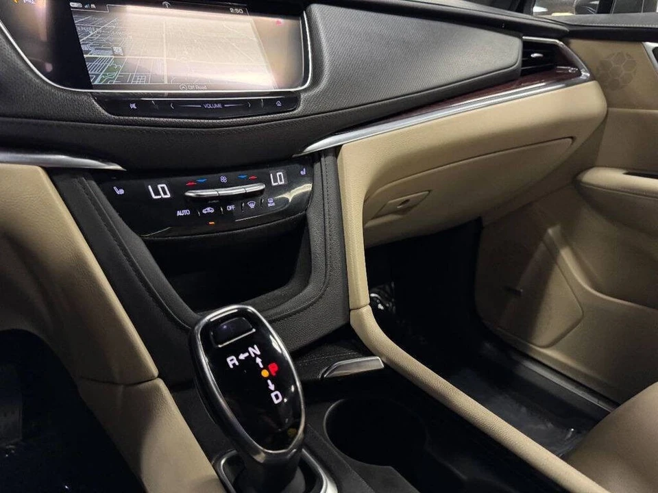 2019 Cadillac XT5 - Image 26 of 31