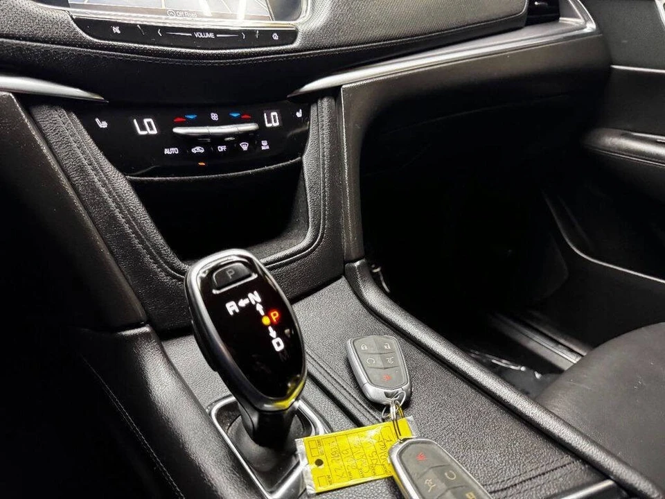 2019 Cadillac XT5 - Image 26 of 31