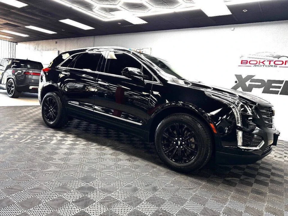 2019 Cadillac XT5 - Image 2 of 31