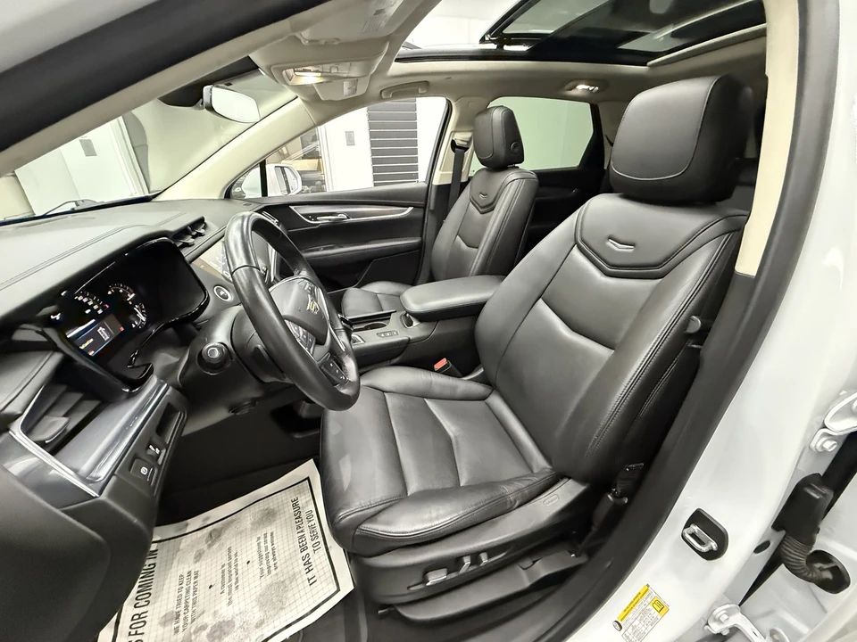 2019 Cadillac XT5 - Image 14 of 21