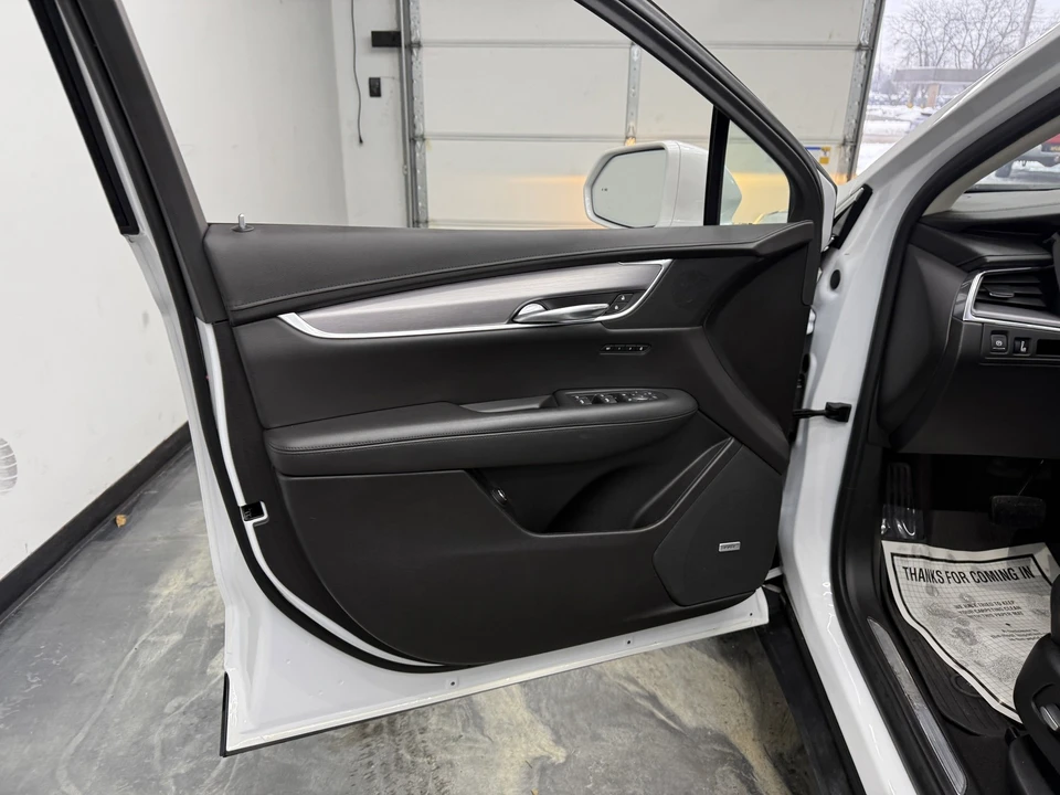 2019 Cadillac XT5 - Image 11 of 21