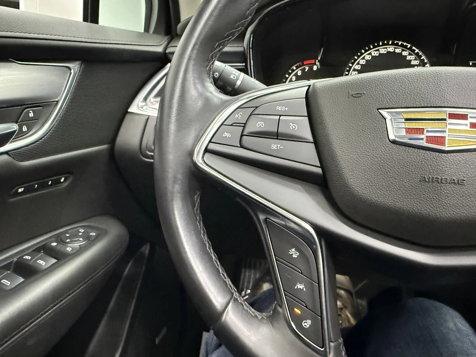 2019 Cadillac XT5 - Image 19 of 21