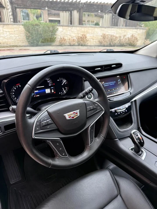 2019 Cadillac XT5 - Image 18 of 20