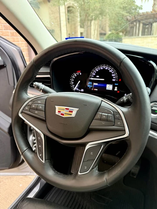 2019 Cadillac XT5 - Image 10 of 20