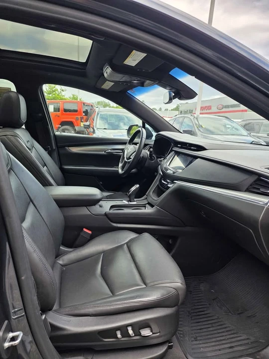 2019 Cadillac XT5 - Image 11 of 12