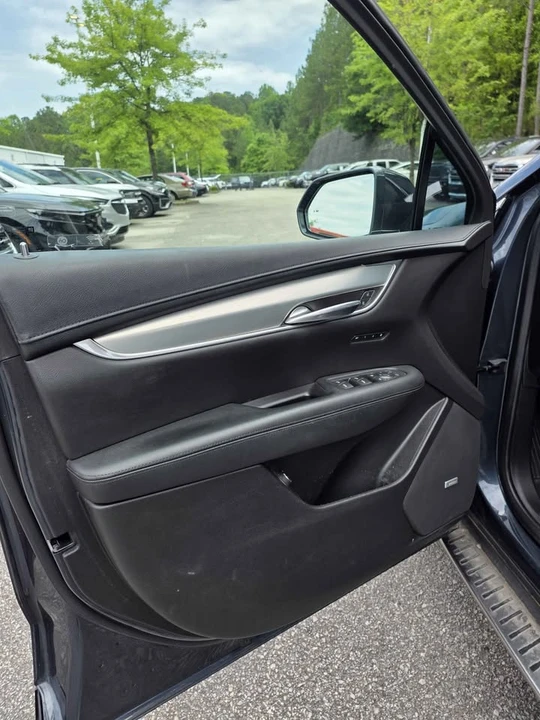 2019 Cadillac XT5 - Image 8 of 12
