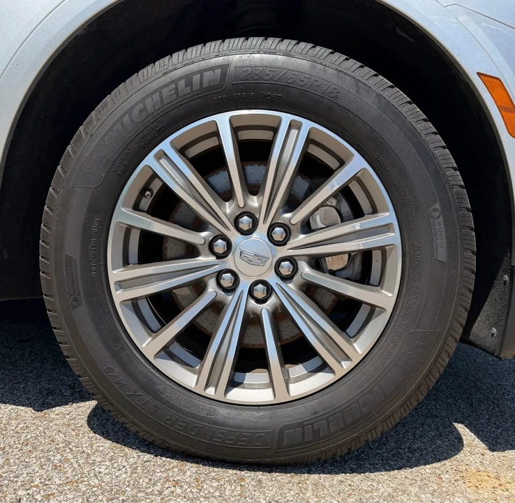 2019 Cadillac XT5 - Image 6 of 7