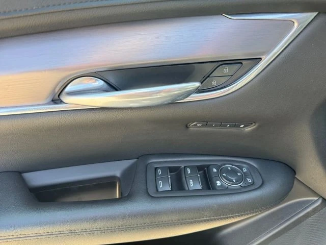 2019 Cadillac XT5 - Image 15 of 21