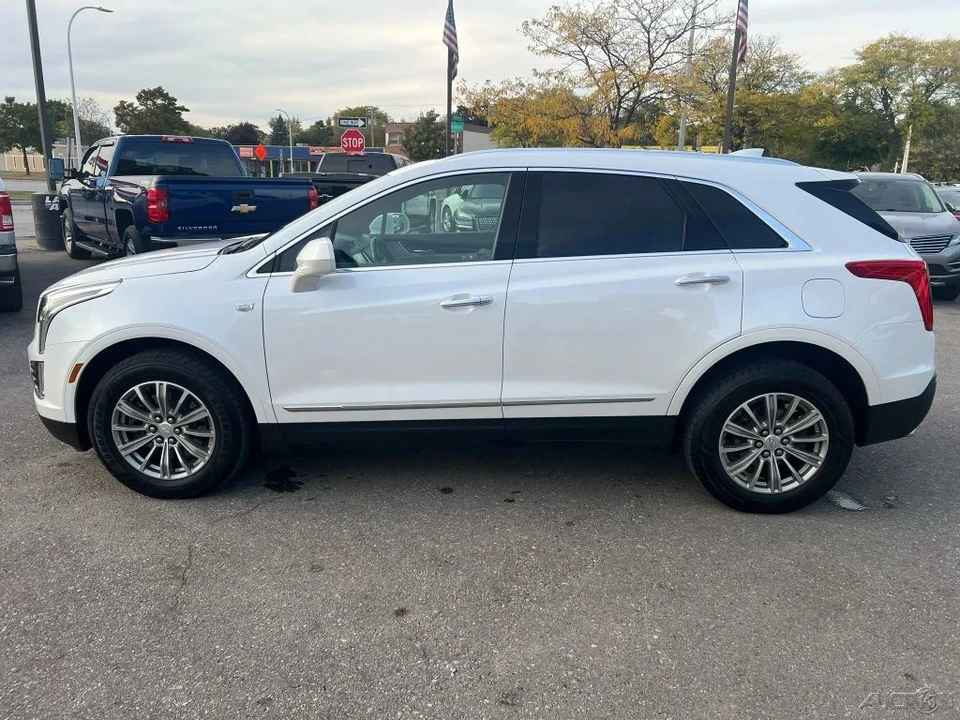 2019 Cadillac XT5 - Image 2 of 12