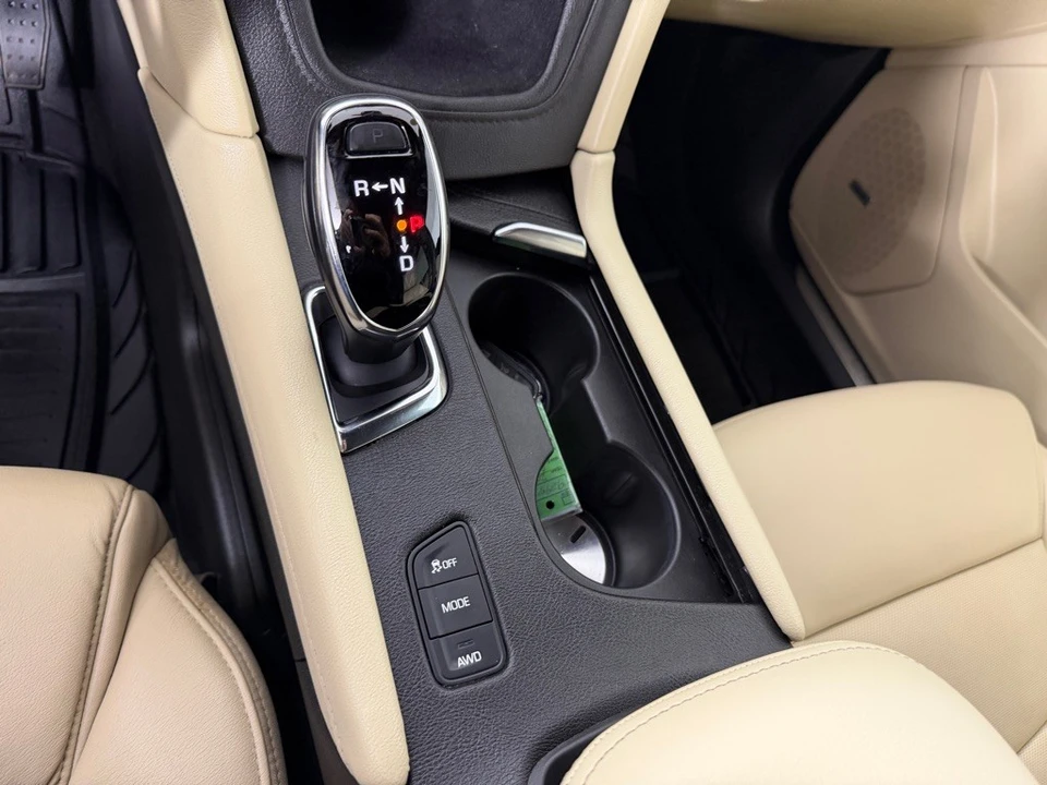 2019 Cadillac XT5 - Image 19 of 21