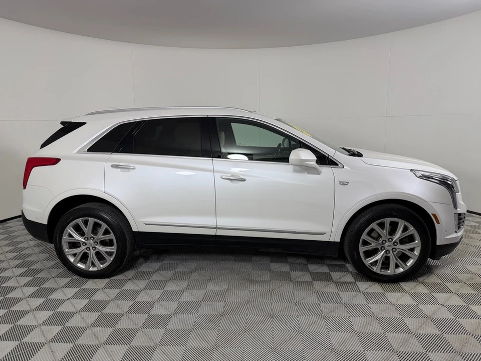 2019 Cadillac XT5 - Image 4 of 21