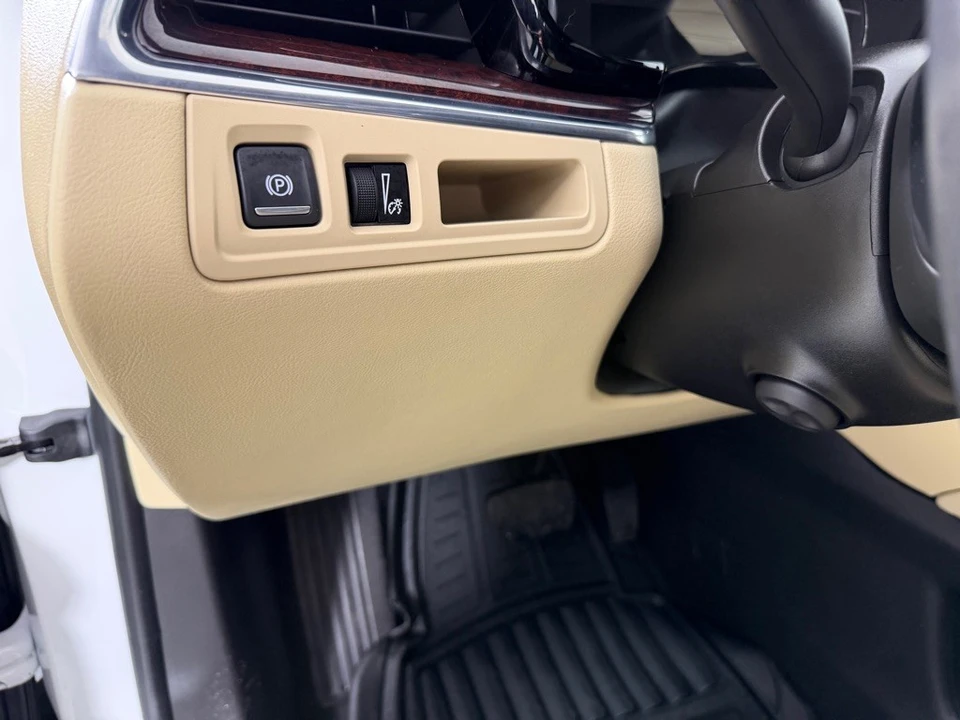 2019 Cadillac XT5 - Image 14 of 21