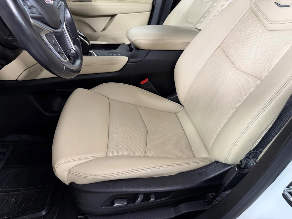 2019 Cadillac XT5 - Image 11 of 21