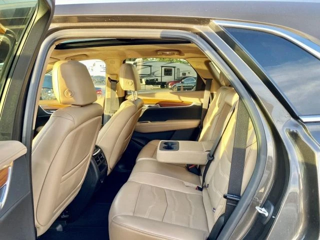 2019 Cadillac XT5 - Image 11 of 12