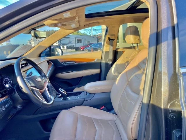 2019 Cadillac XT5 - Image 18 of 21