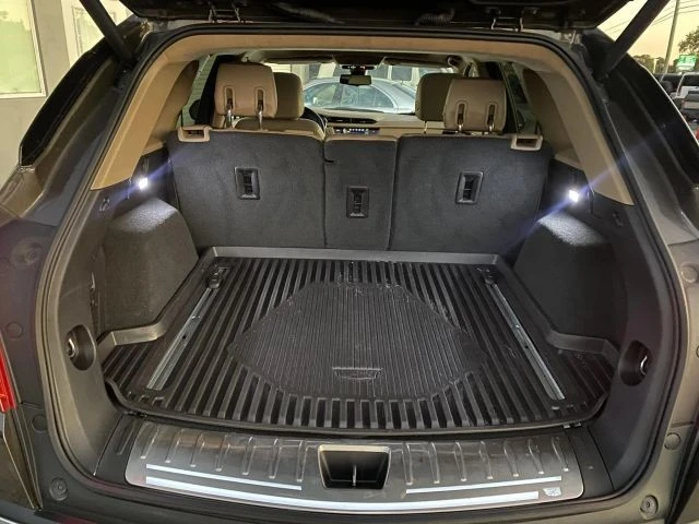2019 Cadillac XT5 - Image 19 of 21