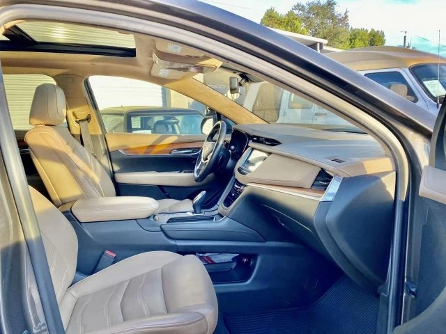 2019 Cadillac XT5 - Image 14 of 21