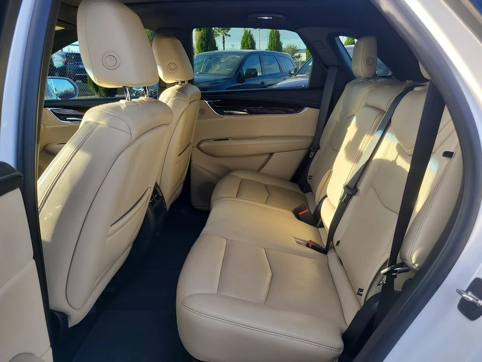 2019 Cadillac XT5 - Image 11 of 12