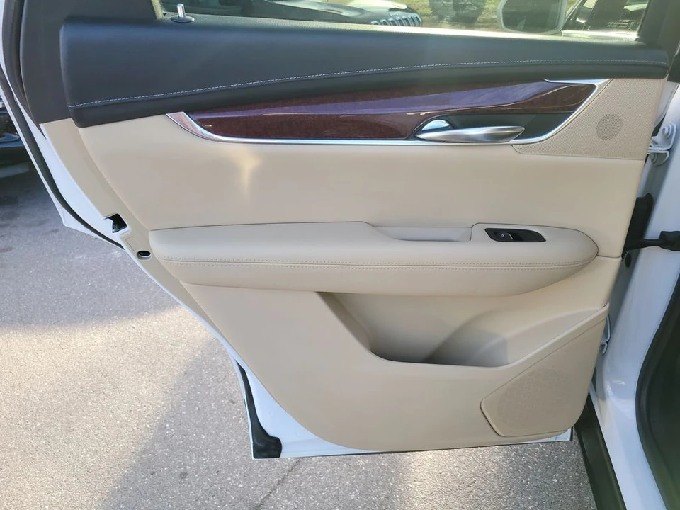 2019 Cadillac XT5 - Image 9 of 12