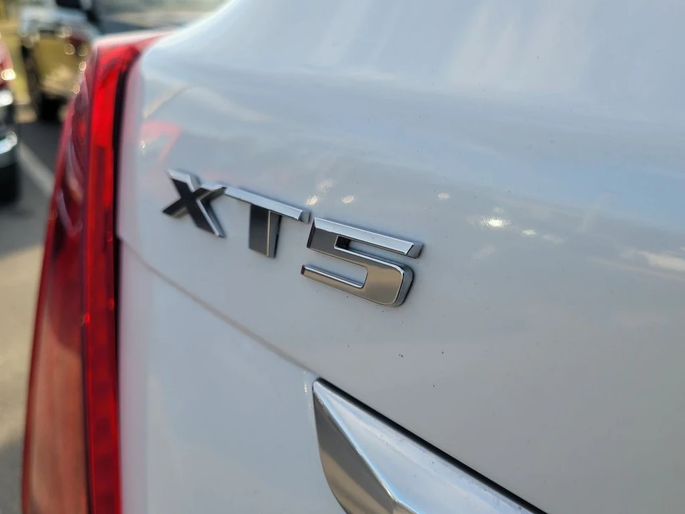 2019 Cadillac XT5 - Image 6 of 12