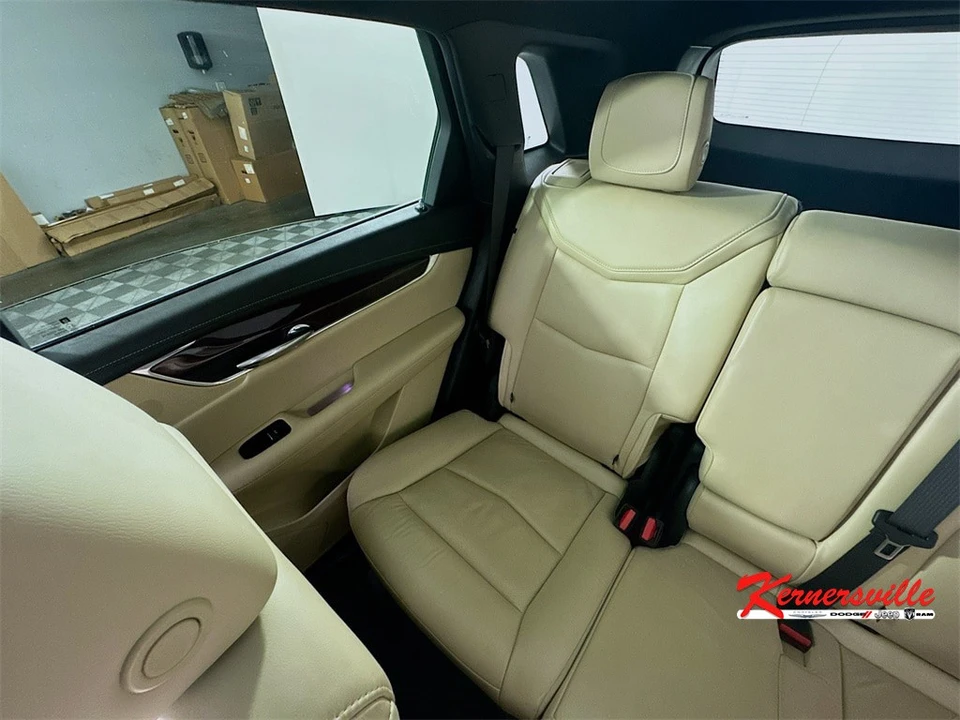 2019 Cadillac XT5 - Image 12 of 21