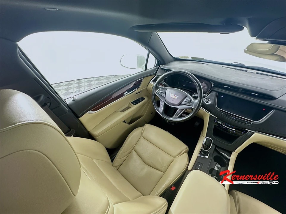 2019 Cadillac XT5 - Image 9 of 21