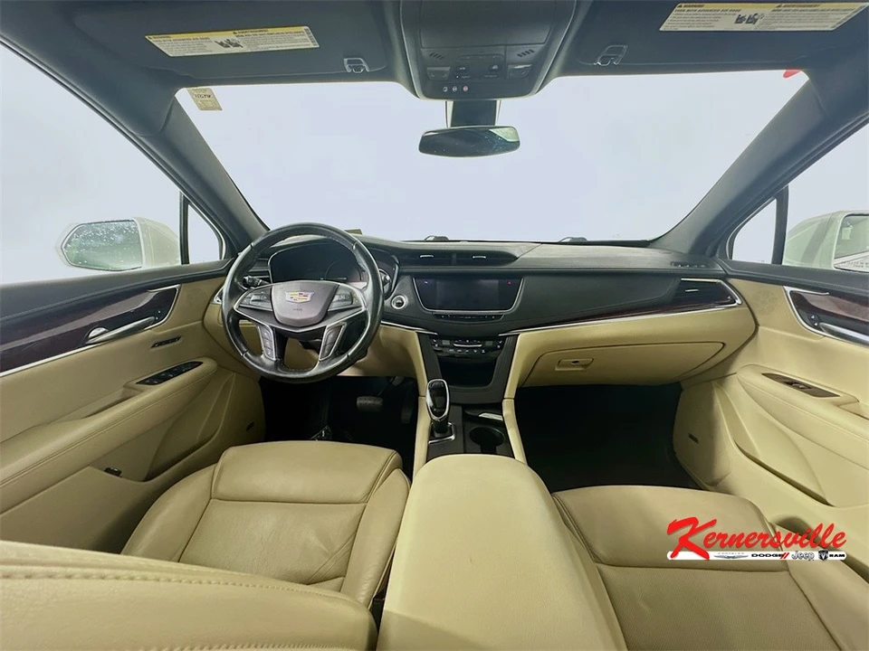 2019 Cadillac XT5 - Image 10 of 21