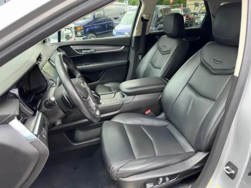 2019 Cadillac XT5 - Image 10 of 12
