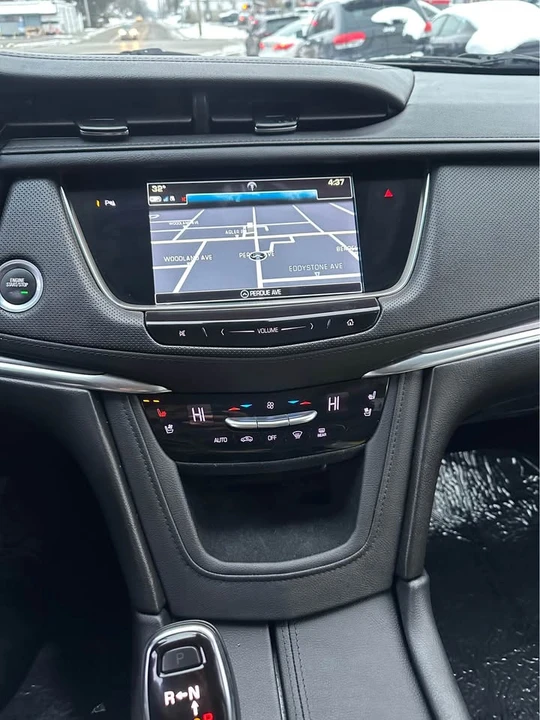 2019 Cadillac XT5 - Image 17 of 19