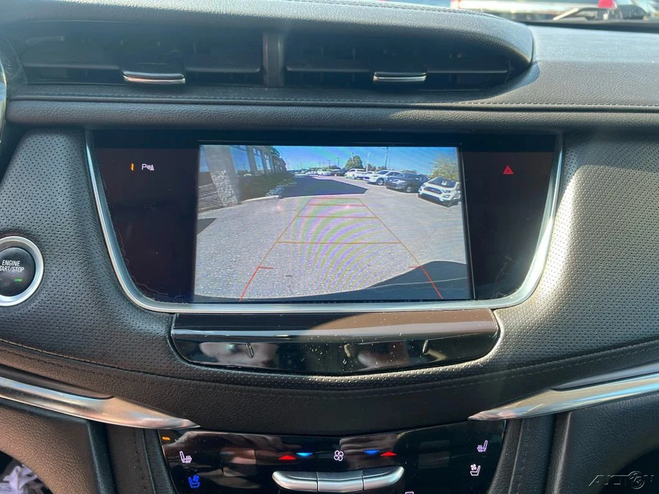 2019 Cadillac XT5 - Image 16 of 21