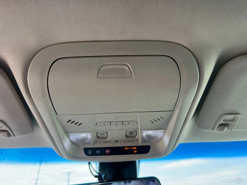 2019 Cadillac XT5 - Image 19 of 21