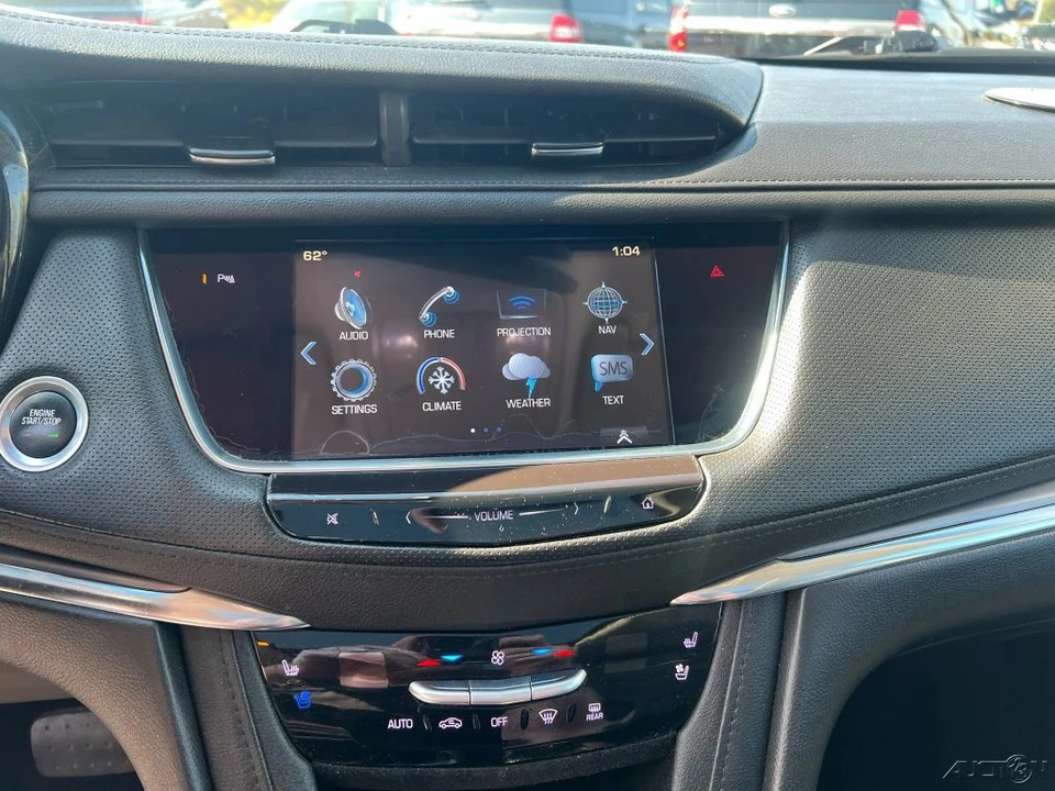 2019 Cadillac XT5 - Image 15 of 21