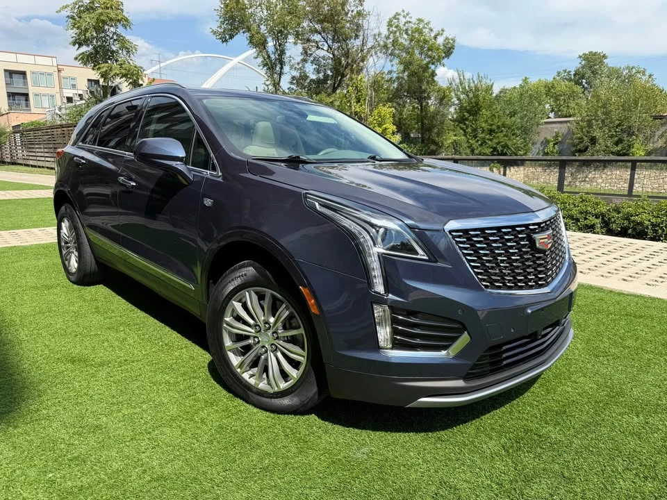 2019 Cadillac XT5 - Image 2 of 19