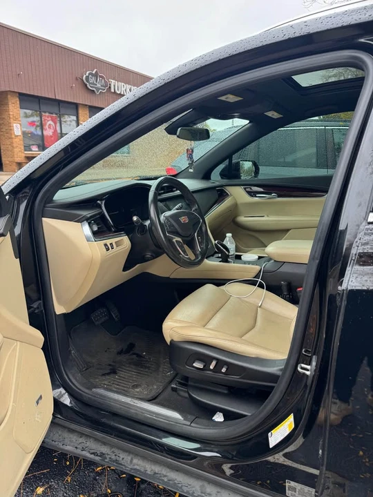 2019 Cadillac XT5 - Image 5 of 10