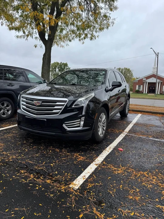 2019 Cadillac XT5 - Image 2 of 10