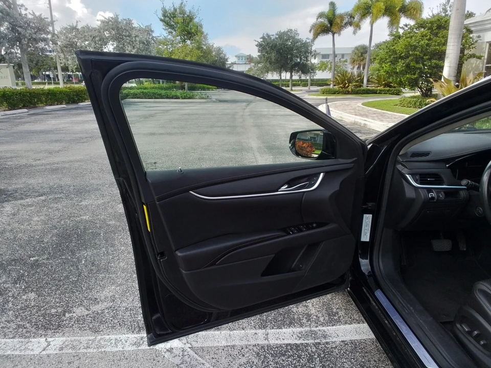 2019 Cadillac XTS - Image 11 of 30