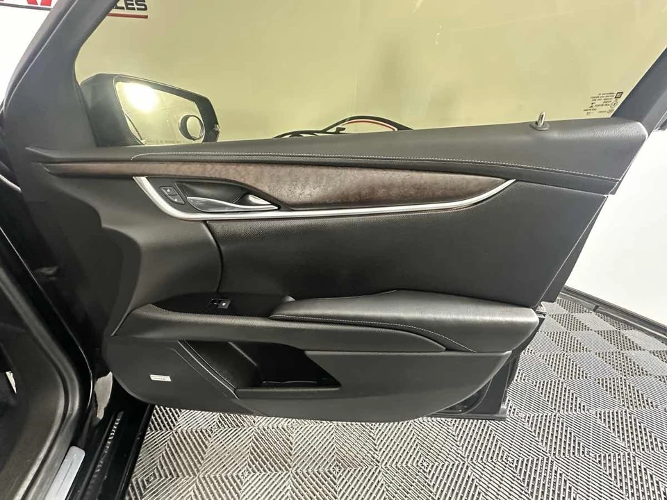 2019 Cadillac XTS - Image 16 of 21