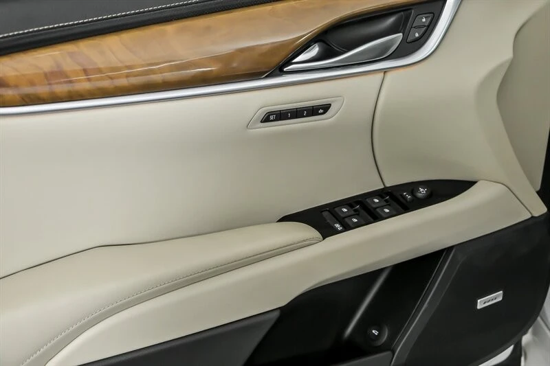 2019 Cadillac XTS - Image 15 of 21