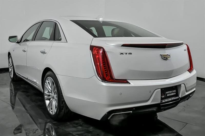 2019 Cadillac XTS - Image 8 of 21