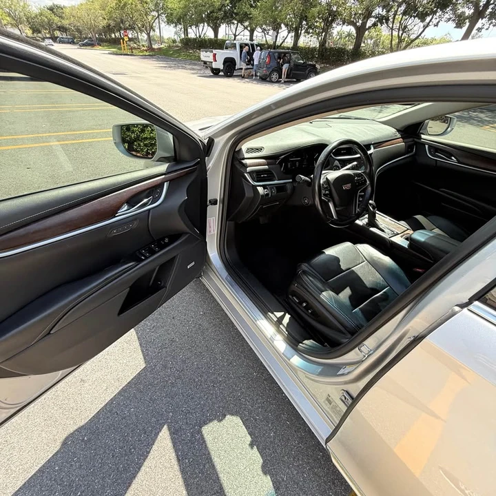 2019 Cadillac XTS - Image 10 of 13