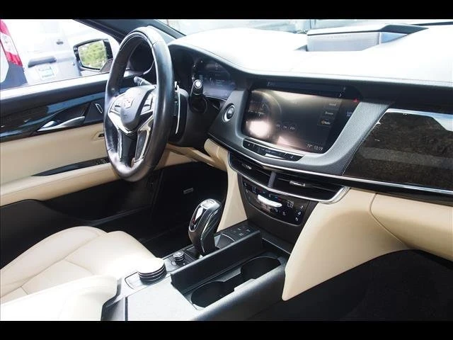 2019 Cadillac CT6 - Image 11 of 20