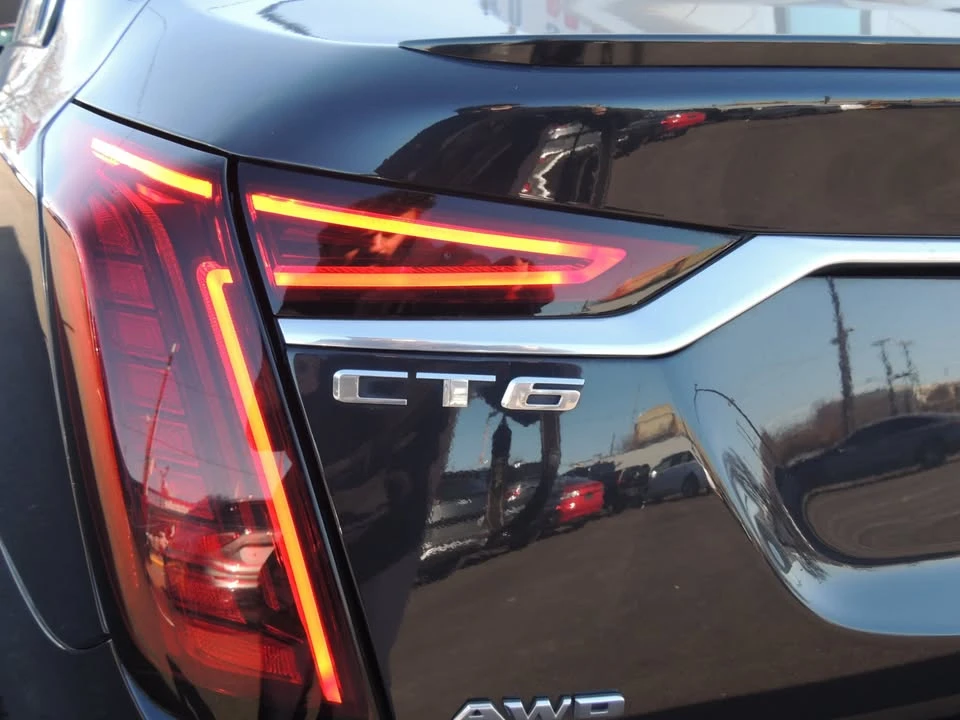 2019 Cadillac CT6 - Image 9 of 17