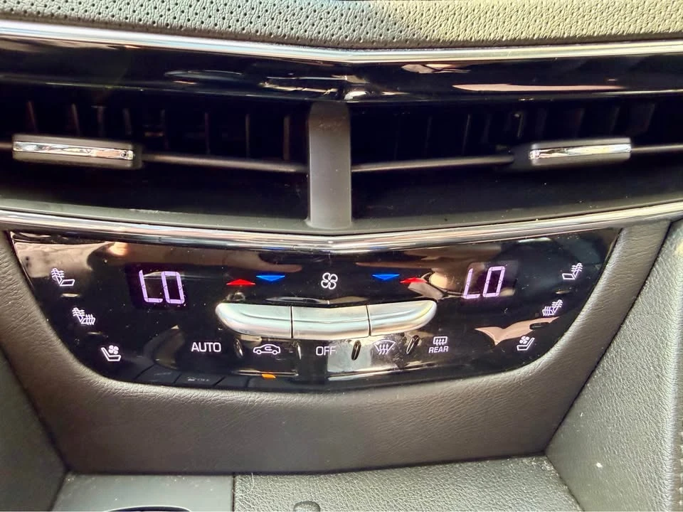 2019 Cadillac CT6 - Image 14 of 19