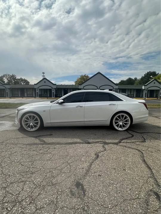 2019 Cadillac CT6 - Image 4 of 9