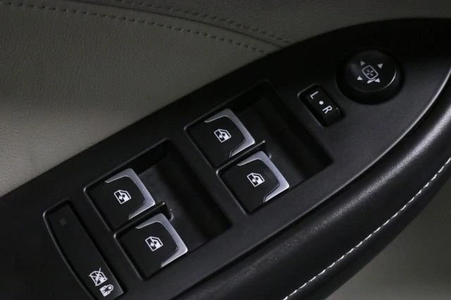 2019 Cadillac CTS 3rd Gen - Image 16 of 18
