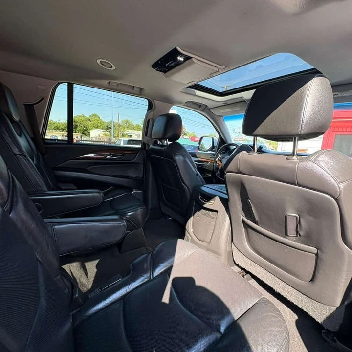 2019 Cadillac Escalade 4th Gen - Image 6 of 8